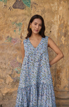Load image into Gallery viewer, the JASMINE midi - soft blue floral