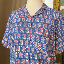 Load image into Gallery viewer, Pyjamas shorts set - blue w/ pink floral