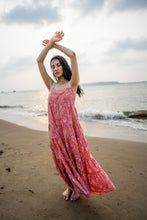 Load image into Gallery viewer, the SENF maxi - apricot w/ pink floral