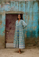 Load image into Gallery viewer, the Thyme maxi - green & yellow floral