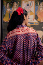 Load image into Gallery viewer, The BASIC shirt - Vintage NAVY with red butis