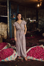 Load image into Gallery viewer, JUMPSUIT - Grey/Beige delicate buti