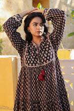 Load image into Gallery viewer, The Thyme Dress - black bagru