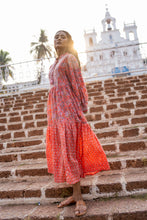 Load image into Gallery viewer, The WASABI midi -apricot w/ pink floral