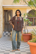 Load image into Gallery viewer, the MINT top - black bagru