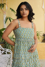 Load image into Gallery viewer, the SENF maxi - green w/ blue floral