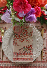 Load image into Gallery viewer, GIETHOORN Napkins - Beige & orange floral (set of 6)