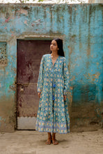 Load image into Gallery viewer, the Thyme maxi - green & yellow floral