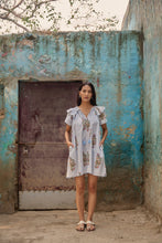 Load image into Gallery viewer, the MACE mini - blue stripes with buta