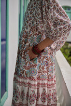 Load image into Gallery viewer, The CHILLI midi - white with brown and pink floral