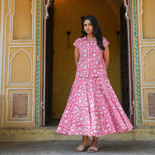 Load image into Gallery viewer, the Godet Skirt - magenta w/ white floral