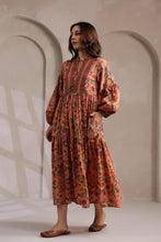 Load image into Gallery viewer, The WASABI midi - rose pink floral