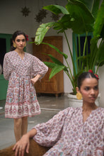 Load image into Gallery viewer, the CHILLI mini - white & brown floral