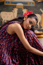 Load image into Gallery viewer, The BORAGE MIDI dress - vintage Navy with Red butis