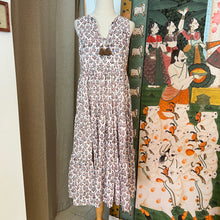 Load image into Gallery viewer, BORAGE MIDI dress - white with brown pink butis