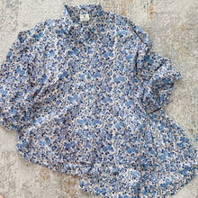 Load image into Gallery viewer, The PAPRIKA set - white and blue floral set