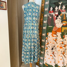 Load image into Gallery viewer, BORAGE MIDI dress - green with yellow floral