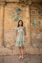 Load image into Gallery viewer, the CILANTRO mini - soft green stripes with buta