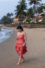 Load image into Gallery viewer, the SENF maxi - apricot w/ pink floral