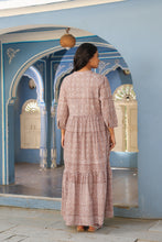 Load image into Gallery viewer, the CAJUN dress - beige floral