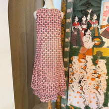 Load image into Gallery viewer, the KAFFIR midi - sweet pink with red flower