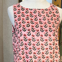 Load image into Gallery viewer, the KAFFIR midi - sweet pink with red flower