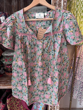 Load image into Gallery viewer, the GINKO top - soft green w/ pink floral