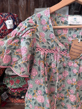 Load image into Gallery viewer, the GINKO top - soft green w/ pink floral