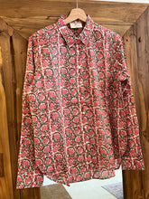 Load image into Gallery viewer, The BASIC shirt - pink vines
