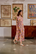 Load image into Gallery viewer, The CAROM midi - soft pink floral