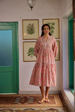 Load image into Gallery viewer, The WASABI midi - soft pink floral