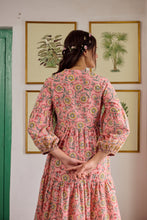Load image into Gallery viewer, The WASABI midi - soft pink floral