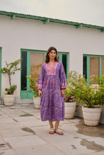 Load image into Gallery viewer, The WASABI midi - purple & pink floral