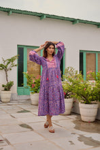 Load image into Gallery viewer, The WASABI midi - purple & pink floral