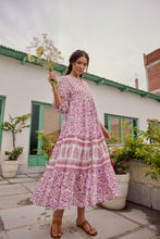 Load image into Gallery viewer, the CHILLI maxi - white & purple floral