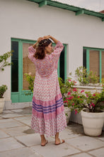 Load image into Gallery viewer, the CHILLI midi - white & purple floral