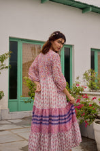 Load image into Gallery viewer, the CHILLI midi - white & purple floral