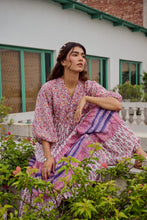 Load image into Gallery viewer, the CHILLI midi - white & purple floral