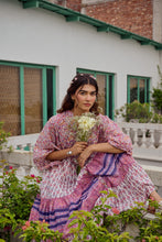 Load image into Gallery viewer, the CHILLI midi - white & purple floral