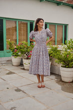 Load image into Gallery viewer, the CAJUN midi - white with blue & grey floral
