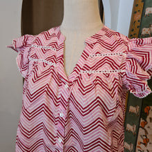 Load image into Gallery viewer, The VANILLA top - pink zig zag