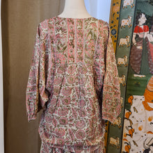 Load image into Gallery viewer, the MINT top - sage green w/ pink floral