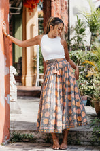 Load image into Gallery viewer, Panelled skirt with pockets - vintage grey