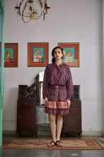Load image into Gallery viewer, the DILL skirt - vintage navy with red floral
