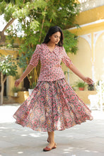 Load image into Gallery viewer, the Godet Skirt - soft pink floral

