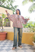 Load image into Gallery viewer, the MINT top - turquoise blue with pink butis
