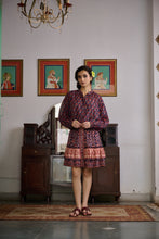 Load image into Gallery viewer, the DILL skirt - vintage navy with red floral
