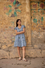 Load image into Gallery viewer, the CILANTRO mini - soft blue floral
