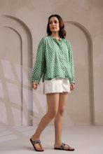 Load image into Gallery viewer, The CLOVE top - green butis
