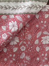 Load image into Gallery viewer, Peach pink floral 6 seater Table cloth - block printed green jaal all over
